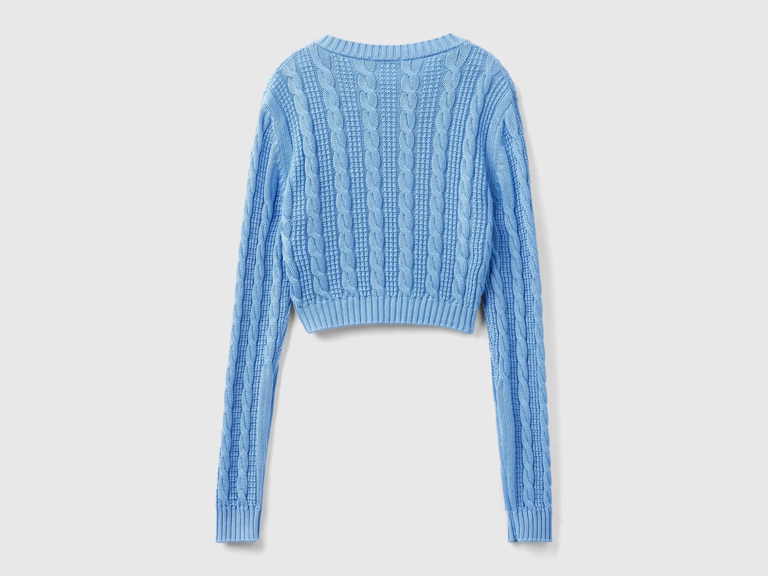 Cropped cable knit sweater - Light Blue | Benetton