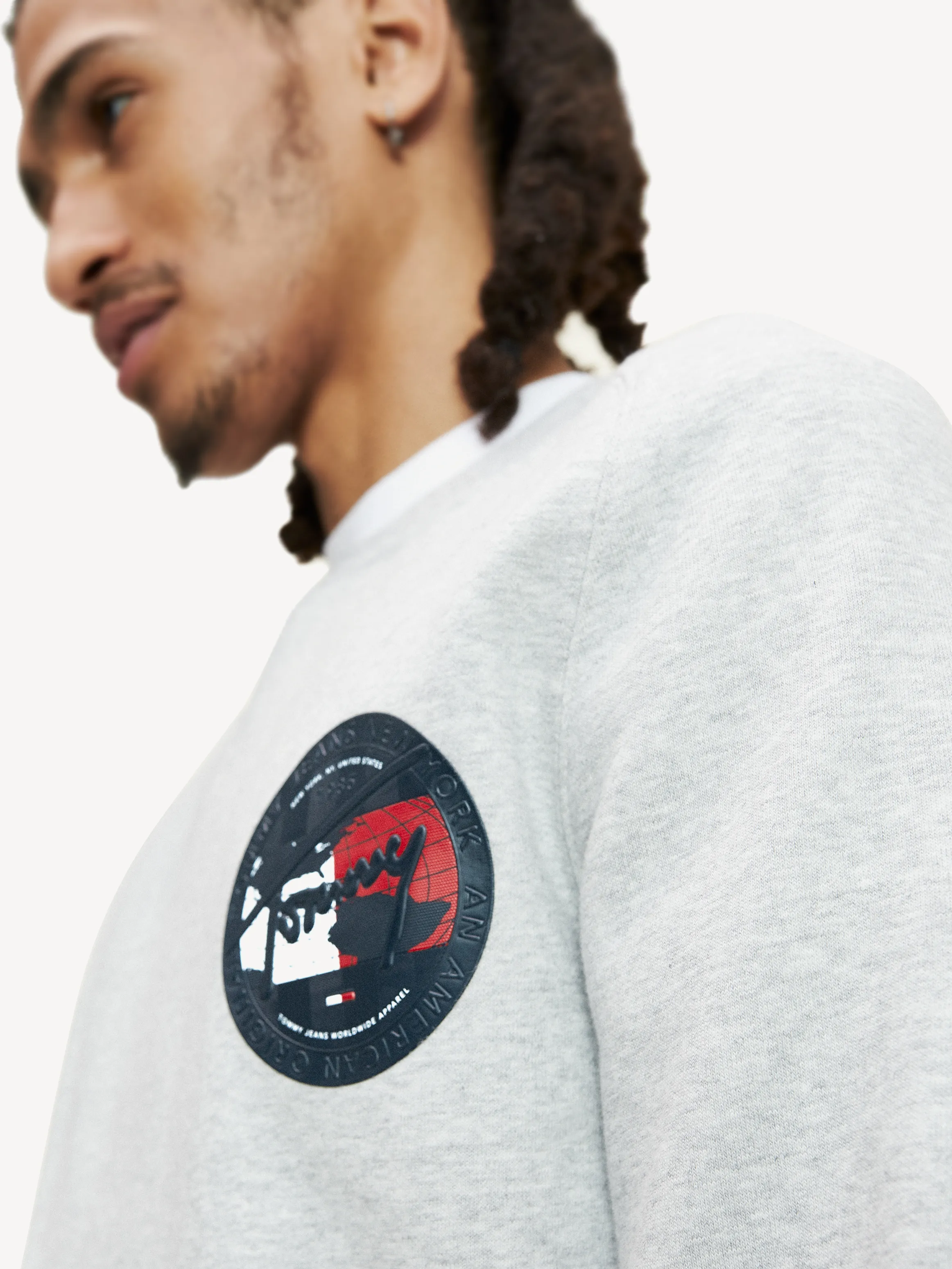 Globe Logo Crew Neck Sweatshirt | Hoodies | Tommy Hilfiger