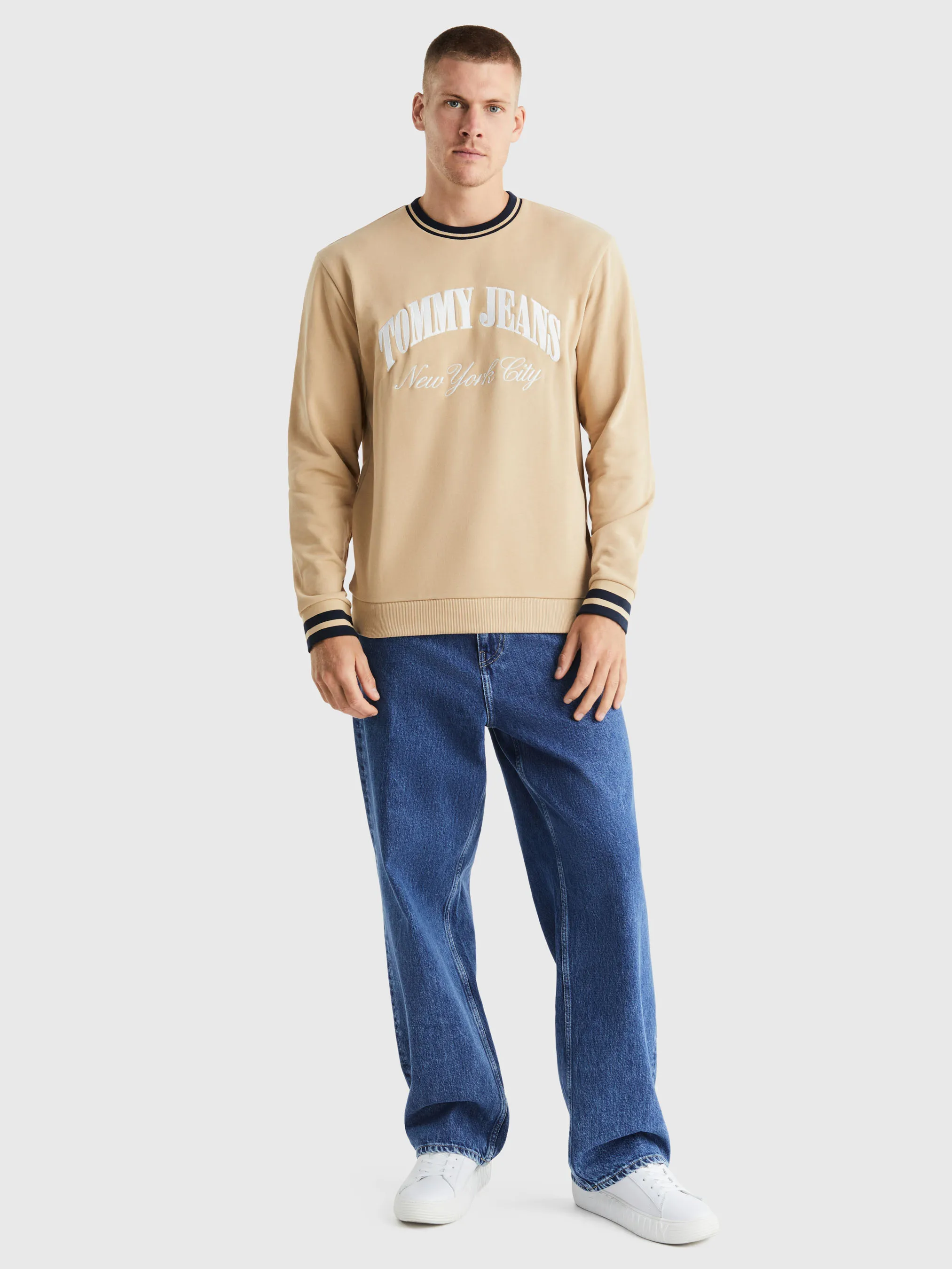 Regular Tipping Varsity Sweatshirt | Sweatshirts & Hoodies | Tommy Jeans