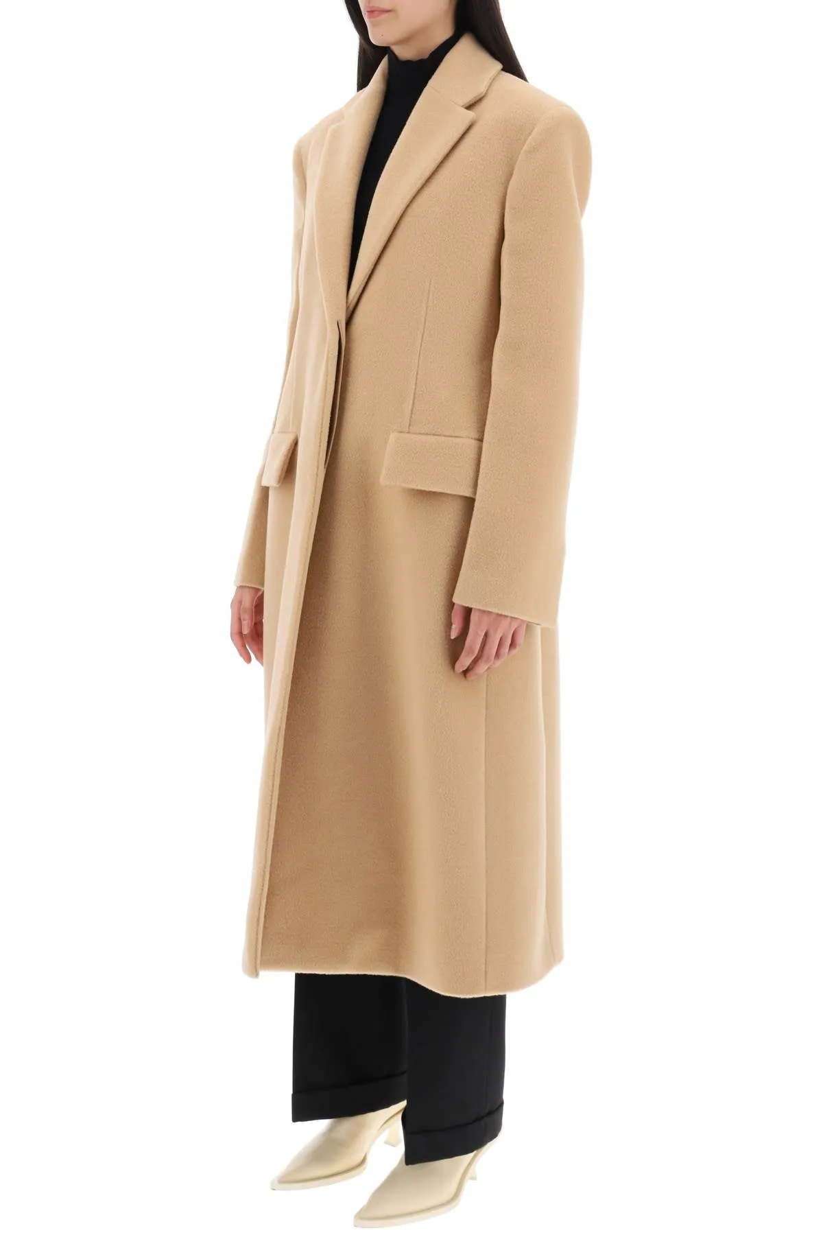 TAILORED COAT IN VIRGIN WOOL