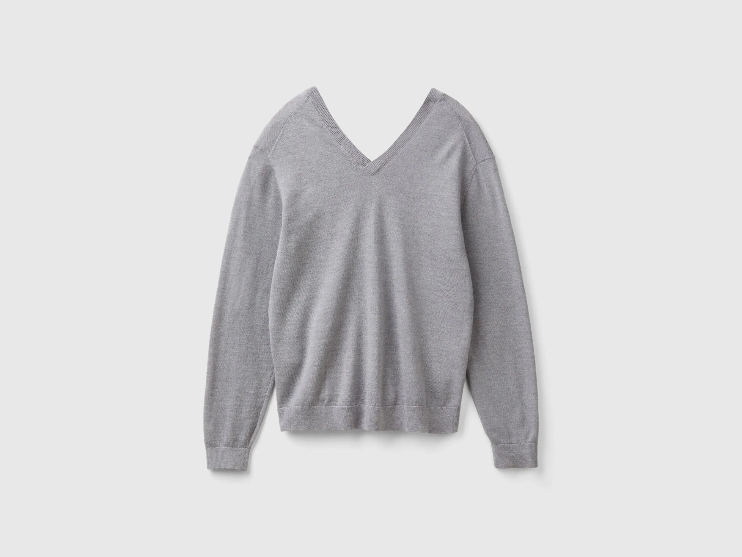 V-neck sweater in pure Merino wool - Light Gray | Benetton